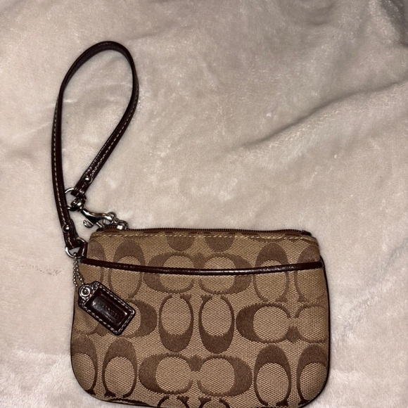 🍒SOLD🍒 - Picture 1 of 3